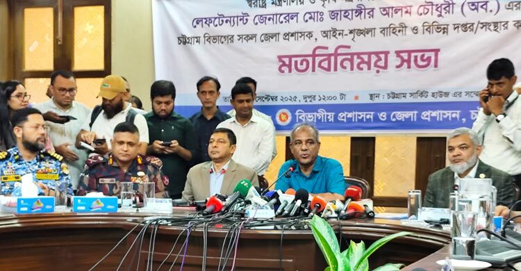 দুর্গাপূজা শান্তিপূর্ণ ও উৎসবমুখর হবে: স্বরাষ্ট্র উপদেষ্টা