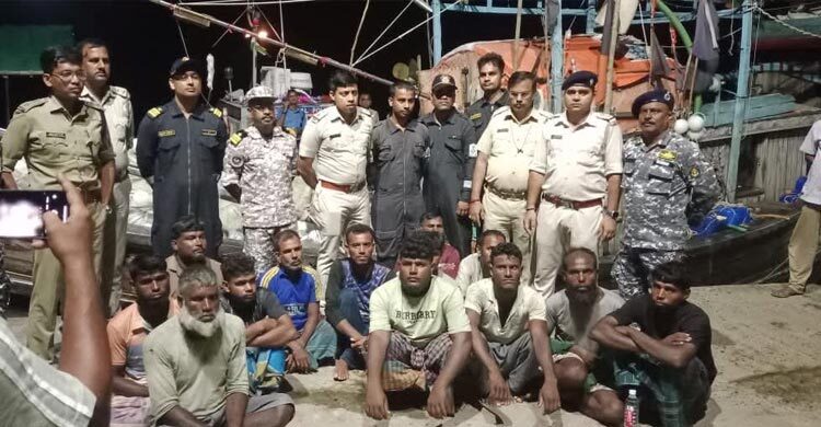 ভারতের কারাগারে আটক পিরোজপুরের ১৩ জেলে, দুশ্চিন্তায় স্বজনরা