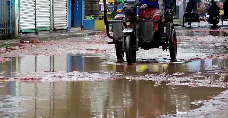 ব্যবহার অযোগ্য ৯৪ শতাংশ সড়ক, সংস্কারের নাম নেই