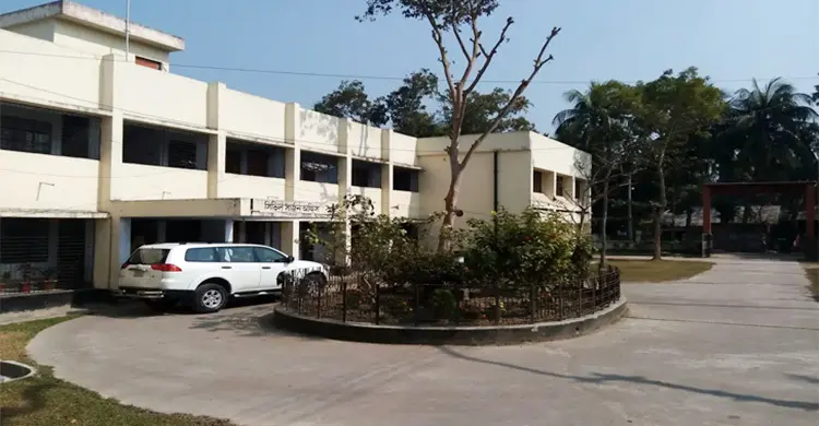 সরকারি হাসপাতালে ডিউটিরত চিকিৎসক প্রাইভেটে প্র্যাকটিস করলেই ব্যবস্থা