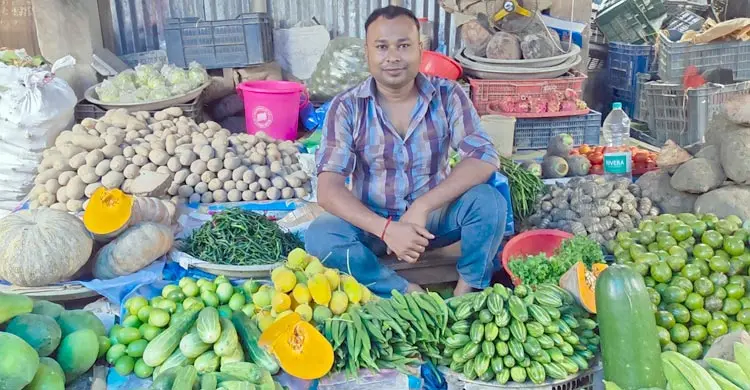 পিরোজপুরে মরিচের কেজি ৪০০ টাকা