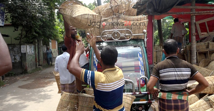 বিক্রির ধুমেও চিন্তায় চাঁই কারিগররা