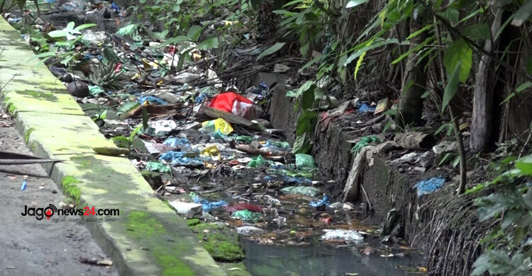 ড্রেনতো নয় যেন ময়লার ভাগাড়