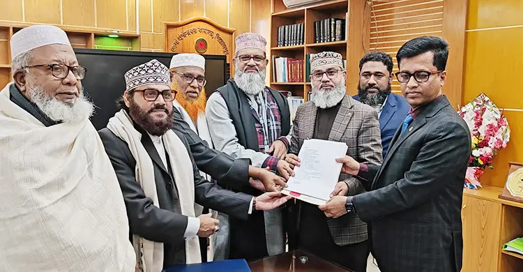 পিরোজপুরের তিন আসনে মনোনয়নপত্র জমা দিলেন ১৬ প্রার্থী