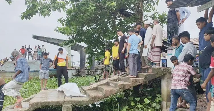 নদীতে ভাসমান মরদেহ ঘিরে চাঞ্চল্য, তদন্তে পুলিশ
