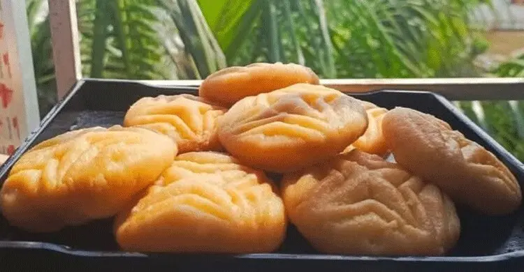 মাটির ছাঁচে তৈরি করুন বাঙালির ঐতিহ্যবাহী পিঠা