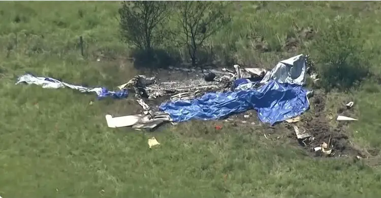 12 killed in US plane crash