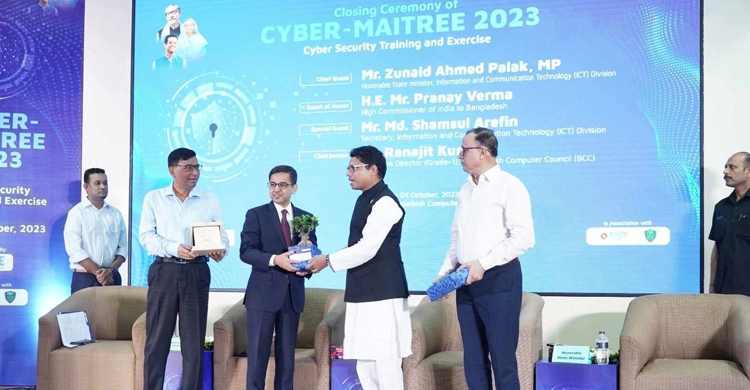 ভারতের মতো বন্ধু রাষ্ট্র পাশে থাকলে আত্মবিশ্বাস বাড়ে: পলক