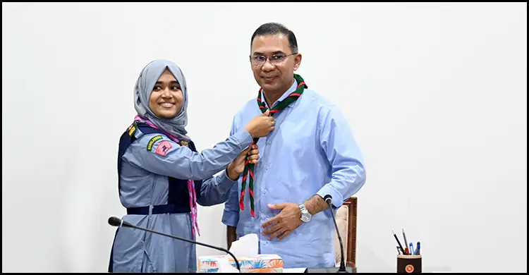 Beyond the scarf: PM meets scout leaders