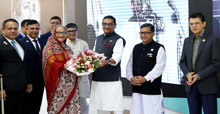 PM returns home from Brussels