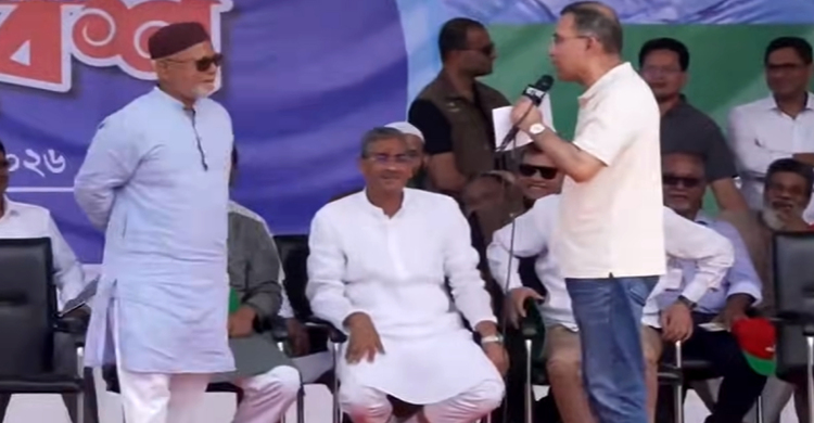 মির্জা ফখরুলকে খালের পাশে রাস্তা করতে বললেন তারেক রহমান