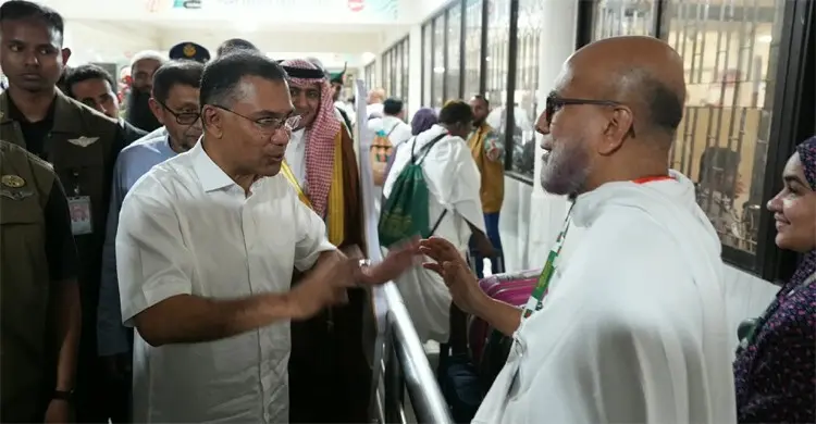 হজ ক্যাম্প পরিদর্শনে প্রধানমন্ত্রী তারেক রহমান