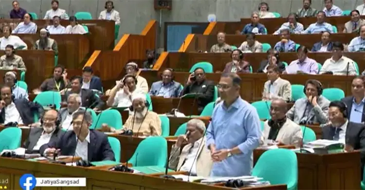 অন্তর্বর্তী সরকারের সময় হামের টিকা আমদানি করা হয়নি: প্রধানমন্ত্রী