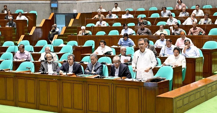 বিনিয়োগকারীদের আকৃষ্ট করতে বিনিয়োগ-প্রক্রিয়া সহজ ক