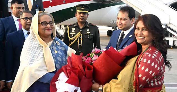 কাতার পৌঁছেছেন প্রধানমন্ত্রী