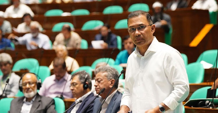 প্রশাসনিক কার্যক্রমে দক্ষতা, স্বচ্ছতা ও জবাবদিহি নিশ্চিত করত