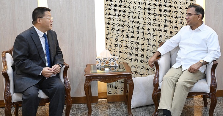 প্রধানমন্ত্রীর সঙ্গে চীনের রাষ্ট্রদূতের সৌজন্য সাক্ষাৎ