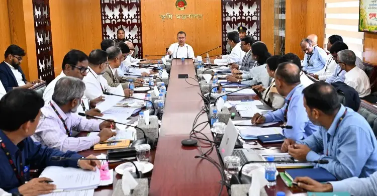 আমদানিনির্ভরতা কমিয়ে কৃষি উৎপাদন বাড়ানোর তাগিদ প্রধানমন্ত্রীর