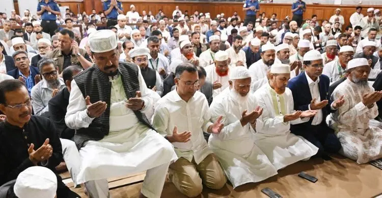 স্পিকারের সহধর্মিণীর জন্য দোয়া মাহফিলে প্রধানমন্ত্রীর অংশগ্রহণ