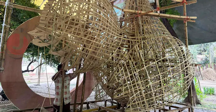 বর্ষবরণে প্রস্তুত ঢাবি, বৈশাখী শোভাযাত্রা হবে অনন্য