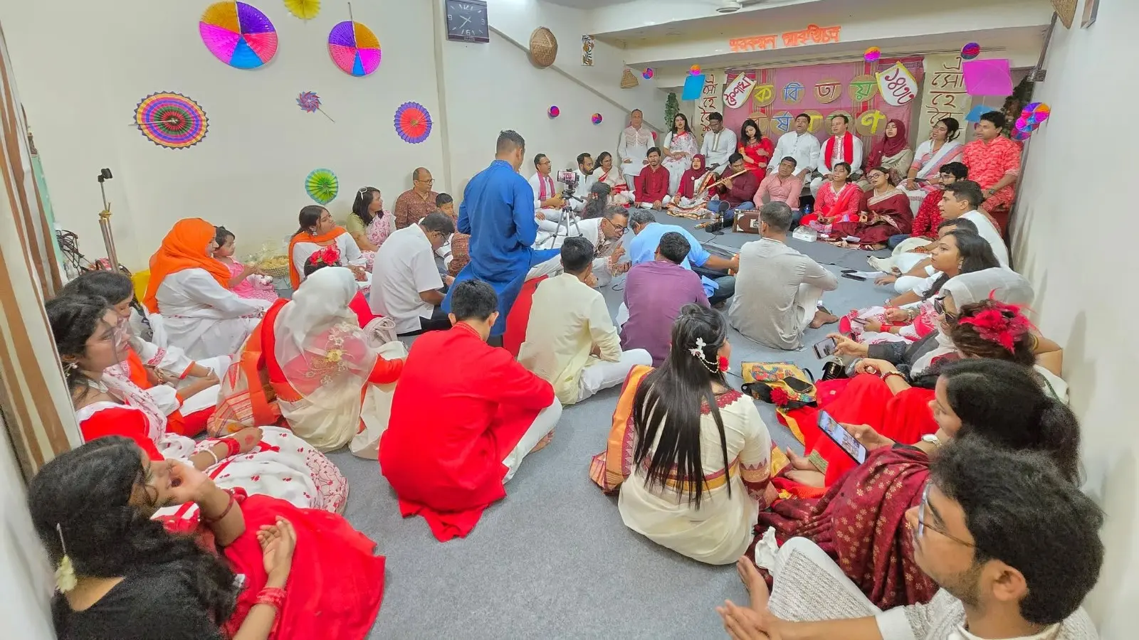 কবিতার রঙে নতুন বছরকে বরণ করলো স্বরকল্পন আবৃত্তিচক্র