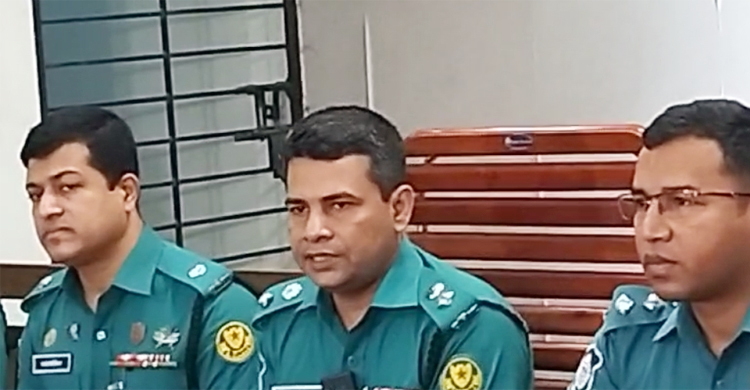 এক যুগ ধরে সংঘবদ্ধ ছিনতাই, ধরা পড়লেই ছুরিকাঘাত