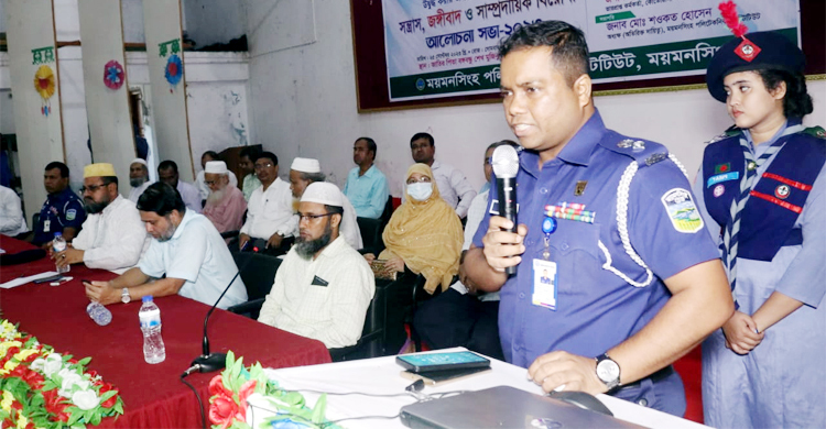 মাদরাসা নয়, বিশ্ববিদ্যালয় পড়ুয়ারাই জঙ্গিবাদে জড়াচ্ছেন