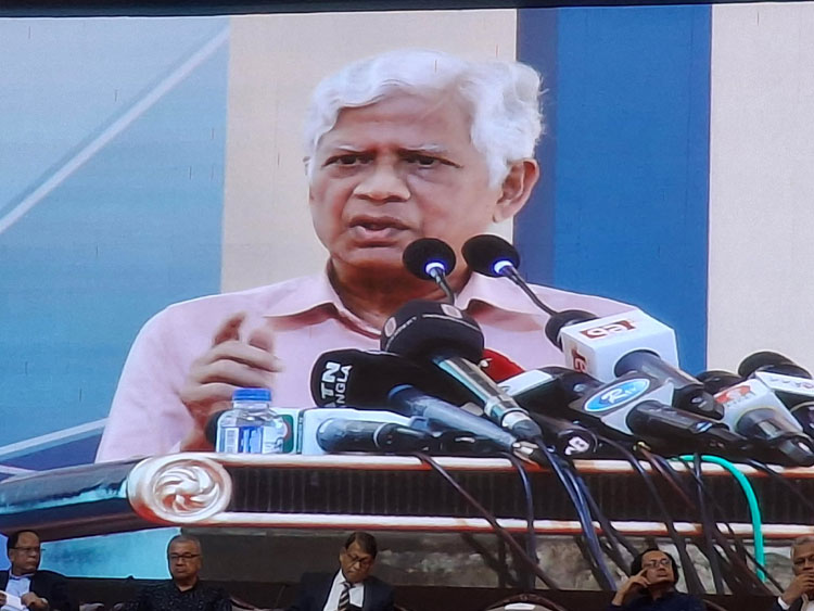 পুলিশকে রাজনৈতিক প্রভাবমুক্ত দেখতে চায় জনগণ