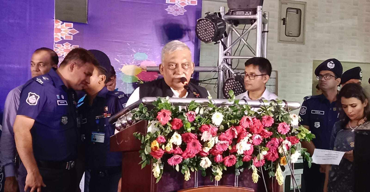 একসময় দারিদ্র্য দেখাতে জাদুঘর নির্মাণ করতে হবে: স্বরাষ্ট্রমন্ত্রী