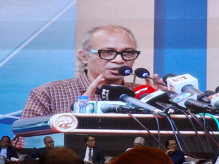 পুলিশকে রাজনৈতিক প্রভাবমুক্ত দেখতে চায় জনগণ