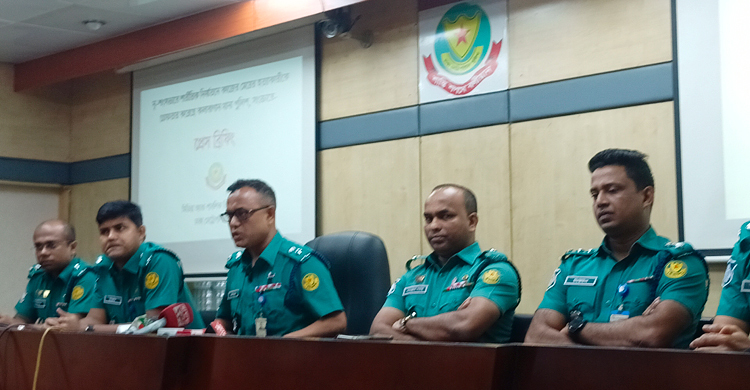 দুগ্ধদানে এগিয়ে এসে অন্য নবজাতক চুরি করে নিয়ে যান নুসরাত