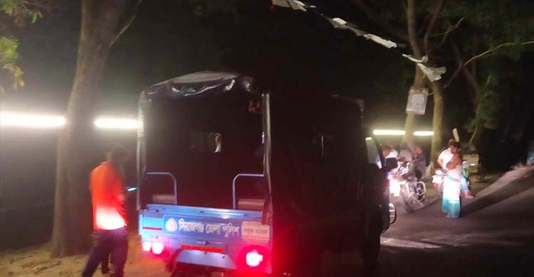 প্রিসাইডিং অফিসারের সঙ্গে চেয়ারম্যান প্রার্থীর গোপন বৈঠকের অভিযোগ