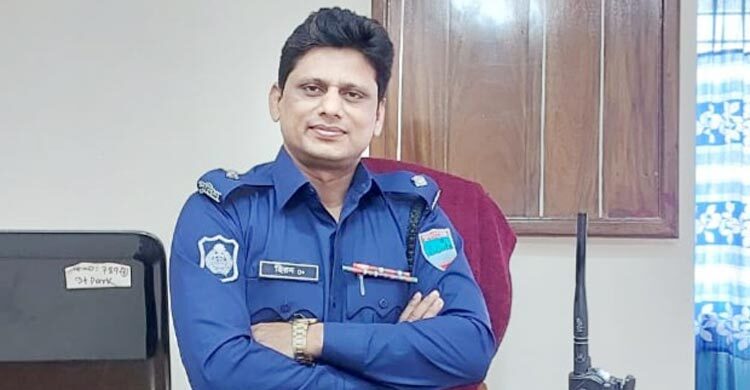 ধর্মীয় পরিচয় গোপন করে শারীরিক সম্পর্ক, পুলিশ পরিদর্শক ক্লোজড