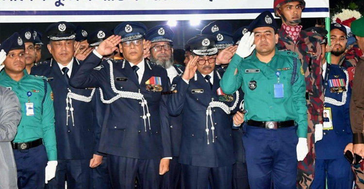ভাষা শহীদদের প্রতি আইজিপির শ্রদ্ধা