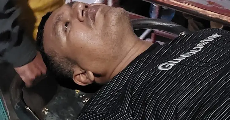 বগুড়ায় আসামি ধরতে গিয়ে ছুরিকাঘাতে পুলিশ সদস্য আহত