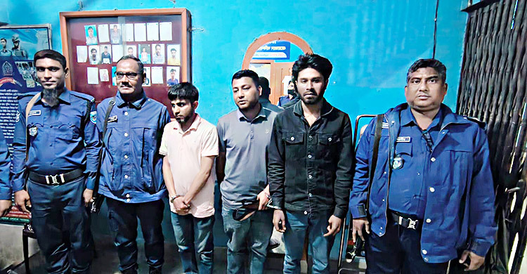 গাইবান্ধায় চাঁদা দাবির অভিযোগে বিএনপি নেতাসহ গ্রেফতার ৩