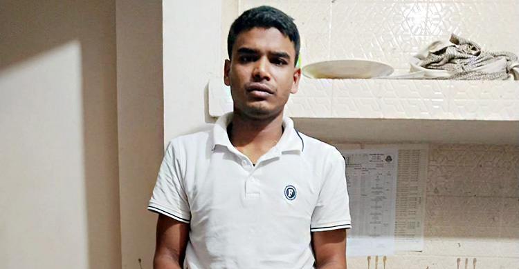 গাজীপুরে পুলিশ পরিচয়ে প্রতারণা, যুবক গ্রেফতার