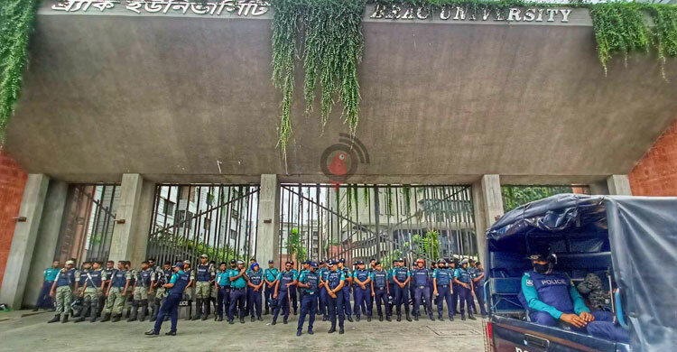 Thick police presence in Dhaka, BGB patrol across the country