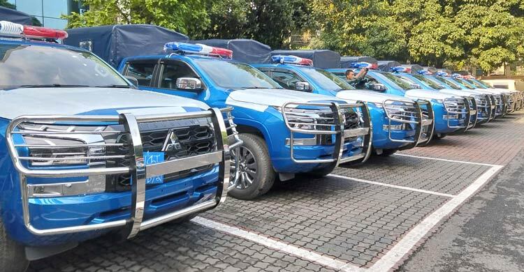 আইনশৃঙ্খলা রক্ষায় সক্ষমতা বাড়াতে নতুন ২০ গাড়ি পেলো ডিএমপি