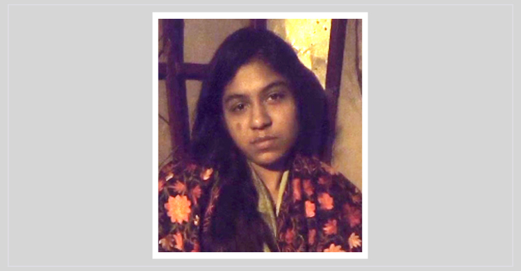 ট্রেনে অচেতন কলেজছাত্রীর পাশে রেলওয়ে পুলিশ