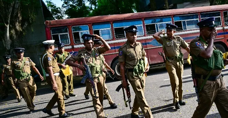 শ্রীলঙ্কার সাবেক নৌবাহিনীর প্রধান গ্রেফতার