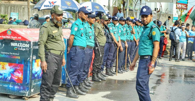 বিমানবন্দর থেকে ‘ফিরোজা’ পর্যন্ত নিরাপত্তায় পুলিশ