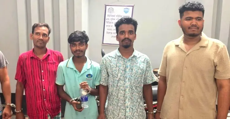 গভীর রাতে নিষিদ্ধ ছাত্রলীগের মিছিল, অভিযানে গ্রেফতার ৮