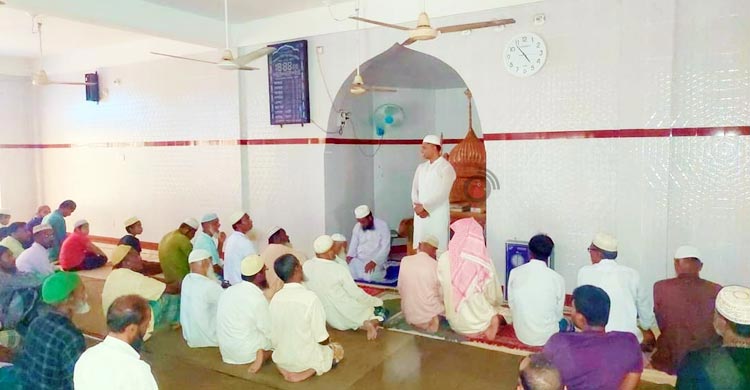 উপজেলা পরিষদ নির্বাচন, ঈদ-রোজা কাজে লাগিয়ে মাঠ চষে বেড়াচ্ছেন সম্ভাব্য প্রার্থীরা