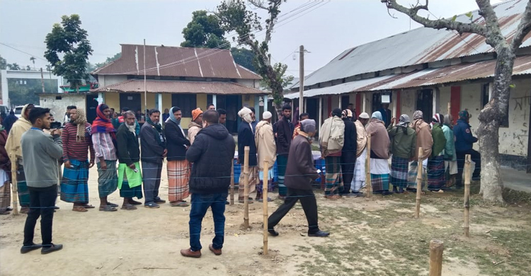 Mymensingh-3: Voting at suspended centre underway