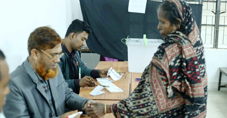 18.50pc votes cast in first 4 hours