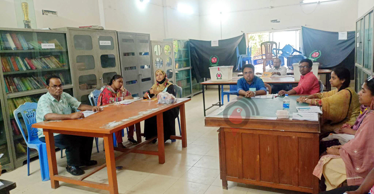 Voting underway in Dhaka-17 by-polls