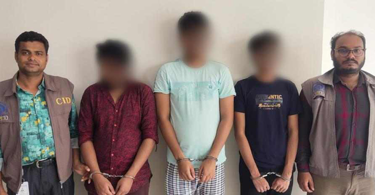 ‘পমপম’ গ্রুপে সাবেক প্রেমিকাদের ছবি-ভিডিও ফাঁস, গ্রেফতার ৪