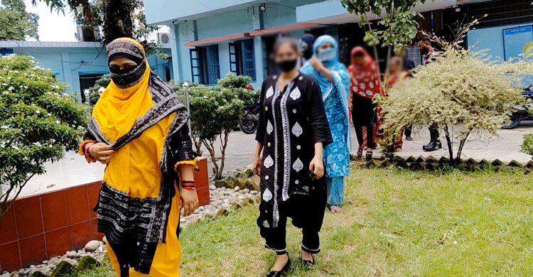 পঞ্চগড় সীমান্তে আরও ১৭ জনকে ঠেলে পাঠালো বিএসএফ