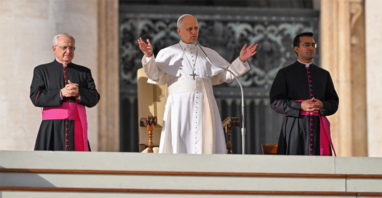 বড়দিনে বিশ্বব্যাপী ২৪ ঘণ্টার যুদ্ধবিরতির আহ্বান জানালেন পোপ লিও